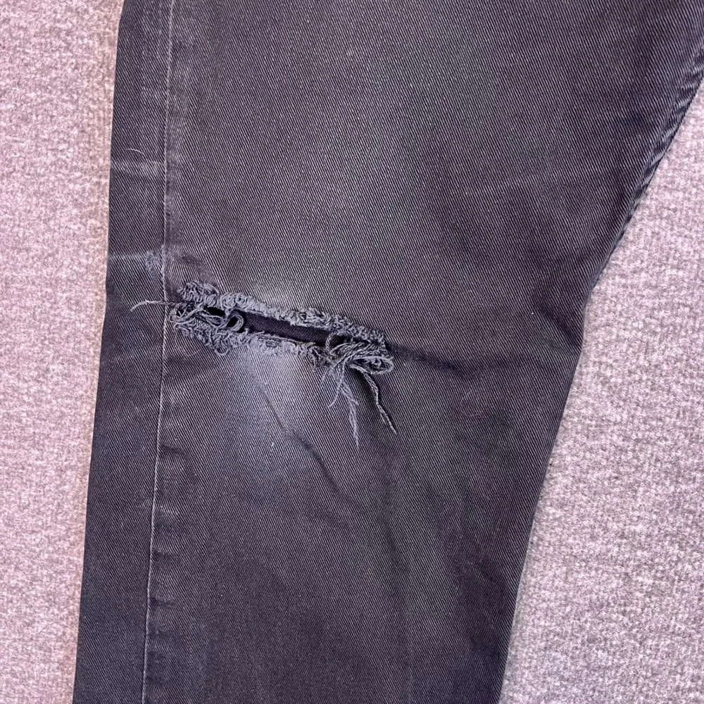 Levis 513 Slim Straight Jeans Mens 36x30 Black Distressed Grunge Stretch Casual‎